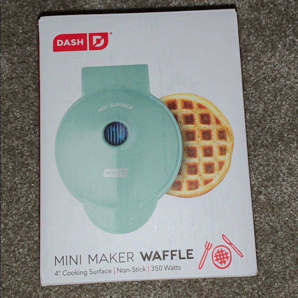 NEW MINI DASH WAFFLE MAKER